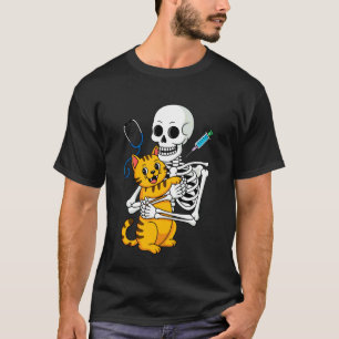 Skeleton Hugging Cat Funny Vet Cat Lover Halloween T-Shirt