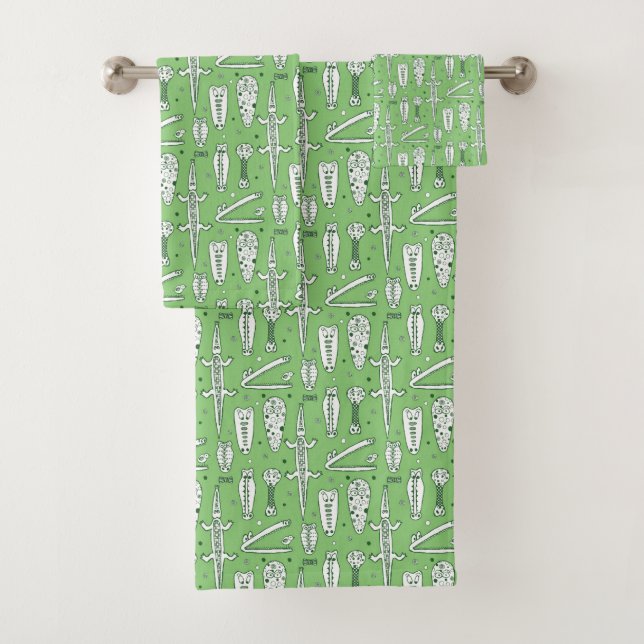 Sketch Crocodile Pattern Bath Towel Set (Insitu)
