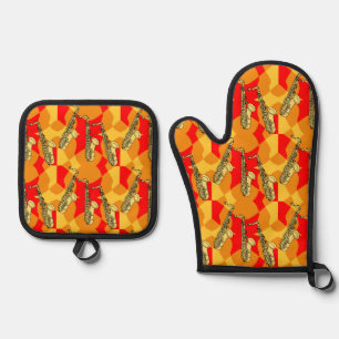 Sketchy Saxophone Grey Pattern Oven Mitt & Pot Holder Set
