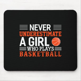 Sketll Never Underestimate A Girl Who Plays Sketll Mouse Mat