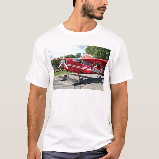 Ski plane, Talkeetna, Alaska, USA T-Shirt (Front)