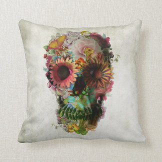 Skull 2 cushion