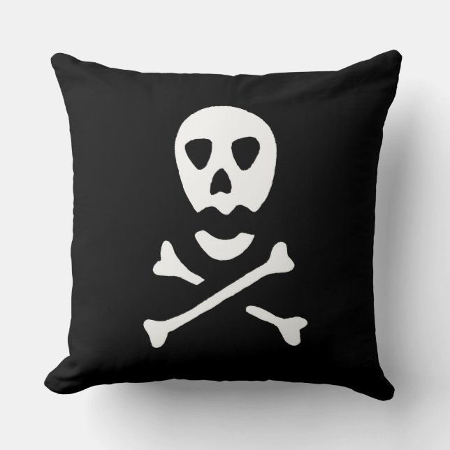 Skull and Crossbones 1 Cushion (Front)