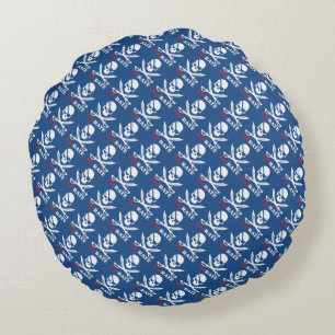 Skull and the pirate sabres round cushion