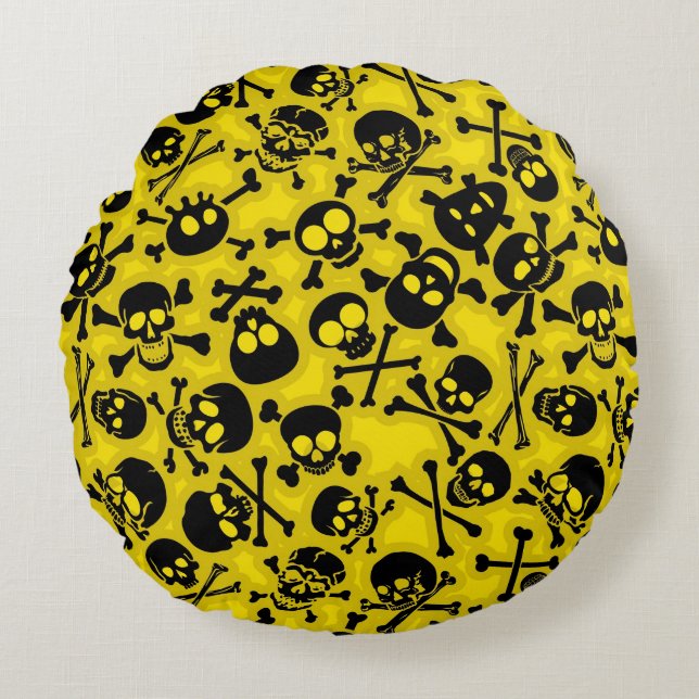Skull & Crossbones Pattern Round Cushion (Front)