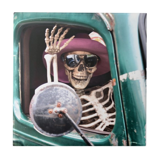 Skull in a truck tile (Front)