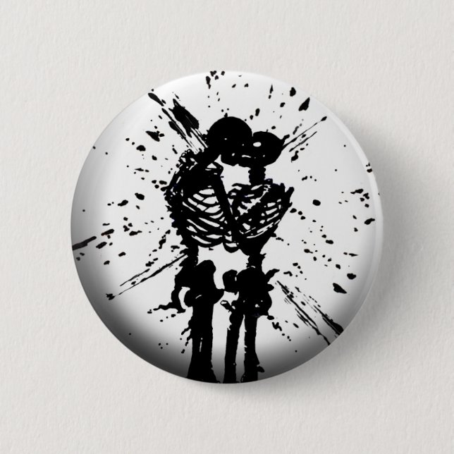 Skull Kiss button (Front)