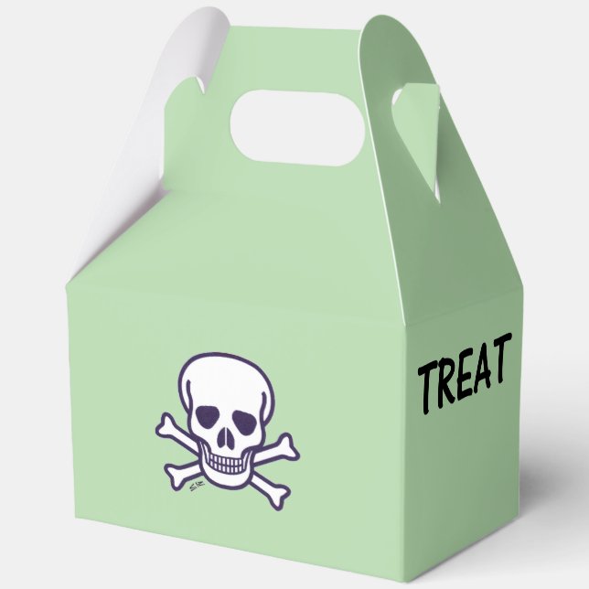 Skull n Bones Trick Treat green gable favour boxes (Front)