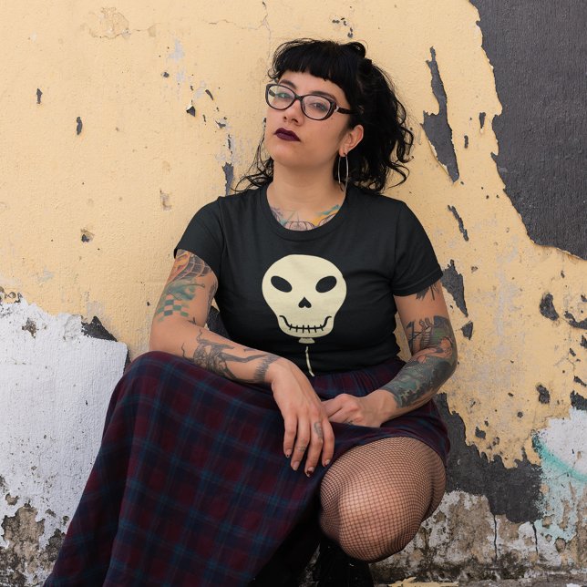 Skull Shaped Balloon Goth Graphic T-Shirt (Creator Uploaded)