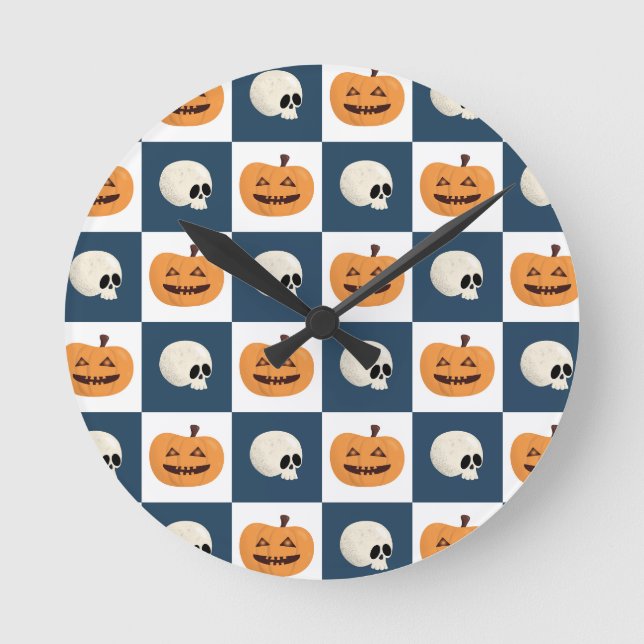 Skulls and Pumpkins Checks Round Clock (Front)