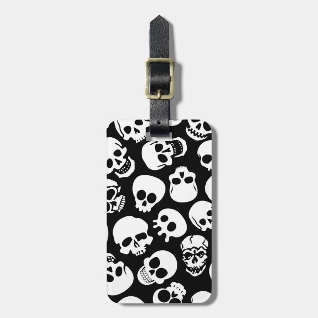 Skulls in Black Background Pattern Luggage Tag (Front Vertical)