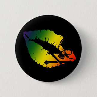 skullz and lips. 6 cm round badge