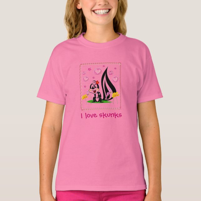 skunk, I love skunks T-Shirt (Front)