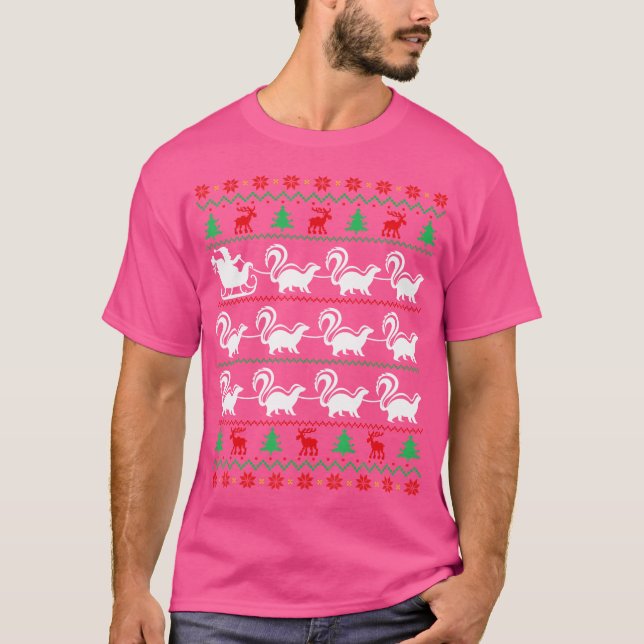Skunk Pulls Santa Sleigh Christmas Skunk Lover Xma T-Shirt (Front)