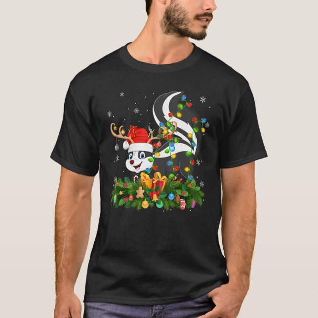 Skunks Animal Lover Reindeer Santa Hat Skunks Chri T-Shirt (Front)