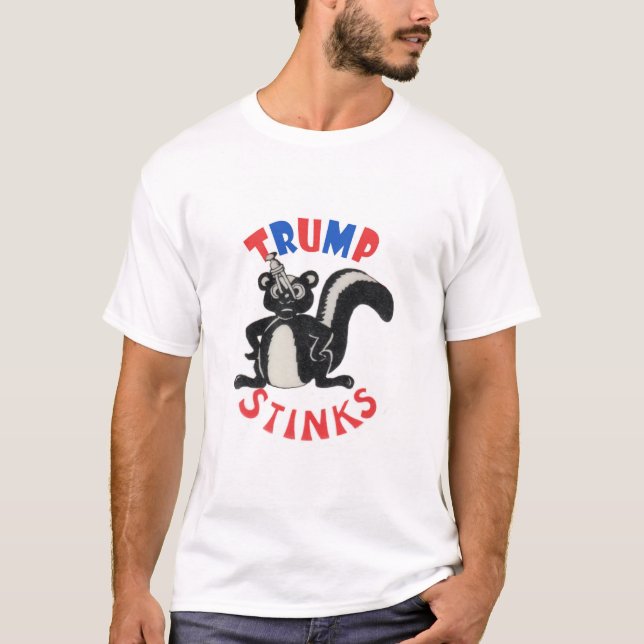 Skunky says: Trump Stinks! T-Shirt (Front)