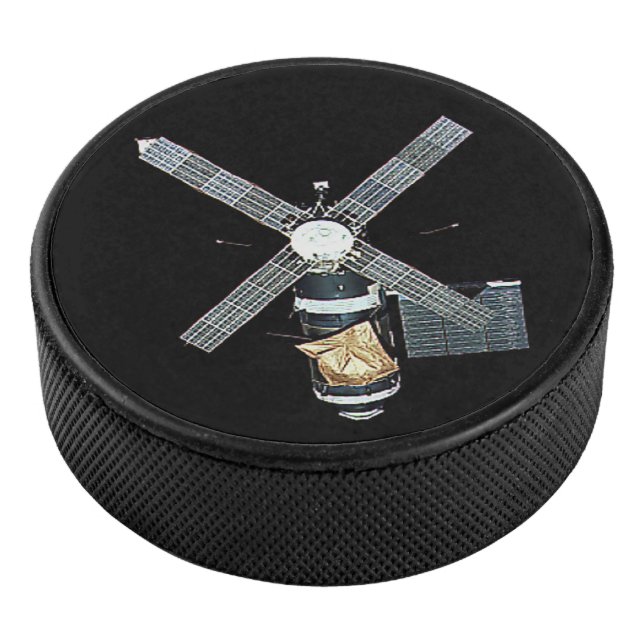Skylab Space Station Hockey Puck (3/4)
