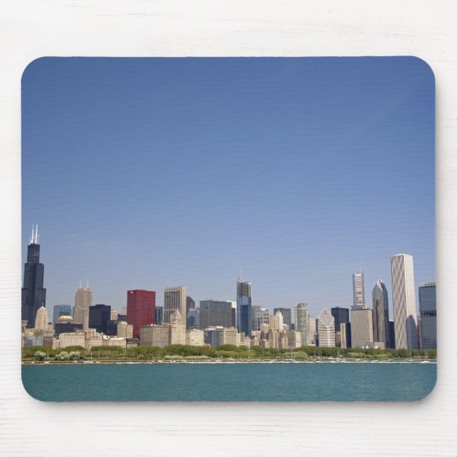 Skyline of Chicago, Illinois, USA. Mouse Mat (Front)