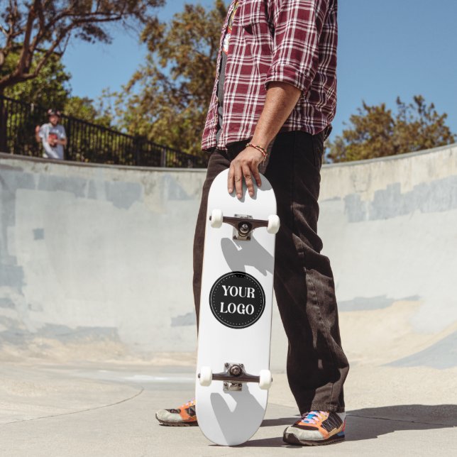 Sleek, contemporary, polished,& customisable skateboard (Outdoor 2)
