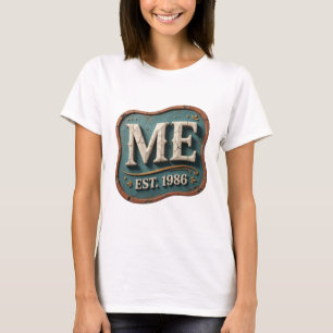 Sleek Grey ME EST 1986 Graphic Design T-Shirt