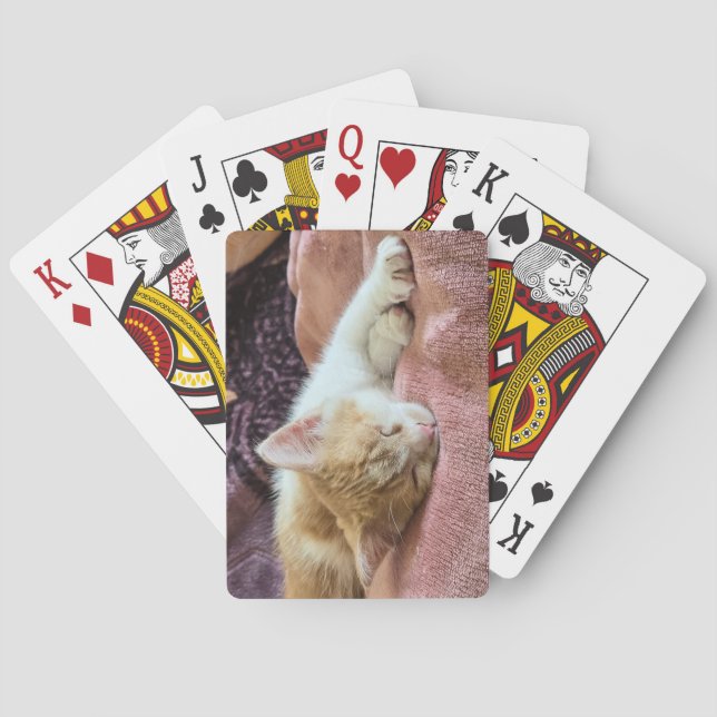 Sleeping ginger kitten playing cards (Back)