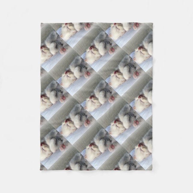 Sleepy Kitten Fleece Blanket (Front)