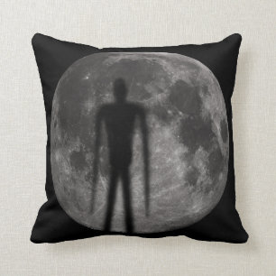 Slender-moon Pillow
