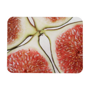 Sliced figs, close-up magnet