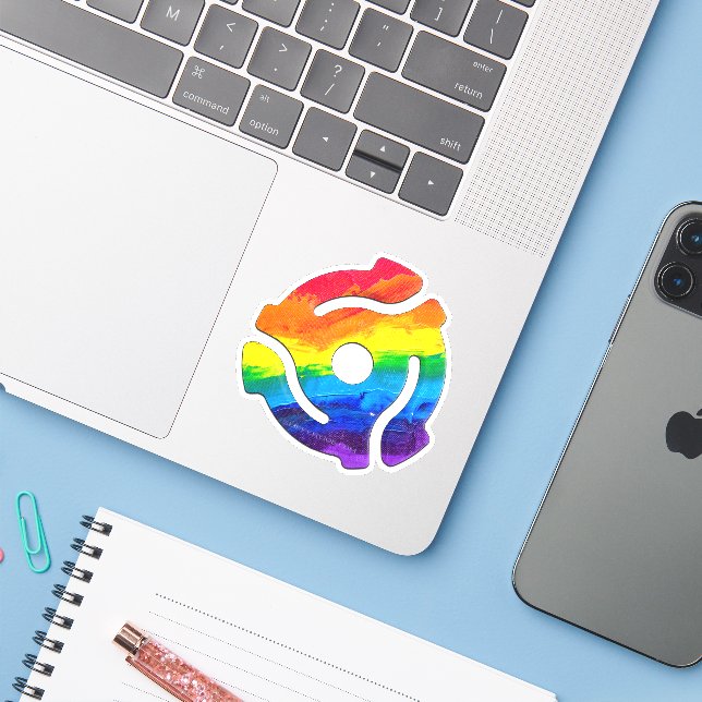 SlipperyJoe's plastic 45 RPM record adapter vibran (Laptop w/ iPhone)