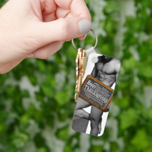 SlipperyJoe's Thanksgiving man hot six-pack abs un Key Ring