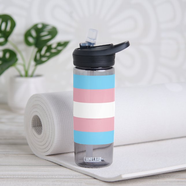 SlipperyJoe's transgender pride flag visibility di Water Bottle (Yoga)