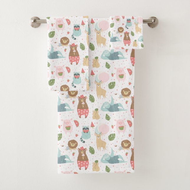 Sloth & Friends Pattern Bath Towel Set (Insitu)