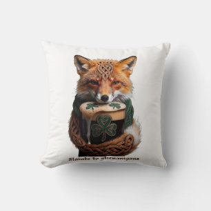 Sly Emerald Fox Toast T-Shirt  Cushion