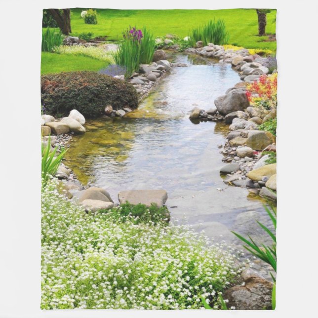 SMALL CREEK FLEECE BLANKET (Front)