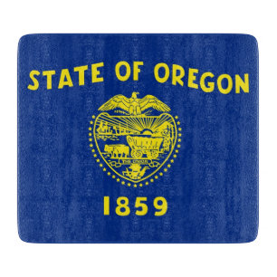 Small glass cutting board with Oregon flag