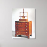 Small Mahogany chest of drawers by Sheraton