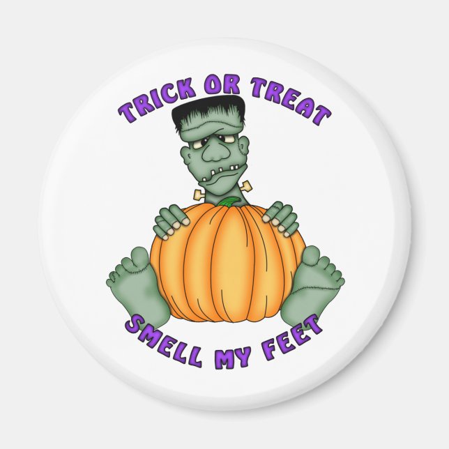 Smell My Feet Halloween Magnet (Front)