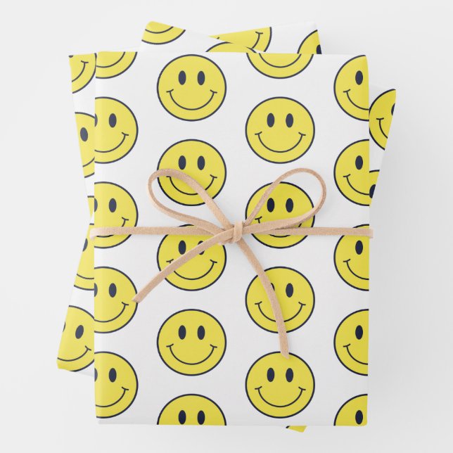 Smile Wrapping Paper (In situ)