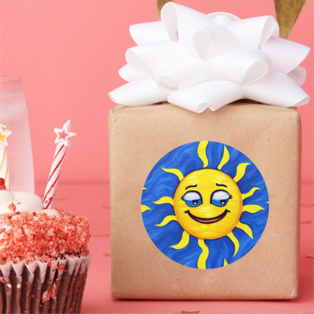 Smiling Face Sunny Sun Classic Round Sticker (Party)
