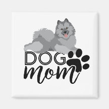 Smiling Keeshond Graphic says Dog Mum