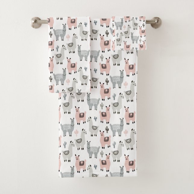Smiling Llamas Pattern Bath Towel Set (Insitu)