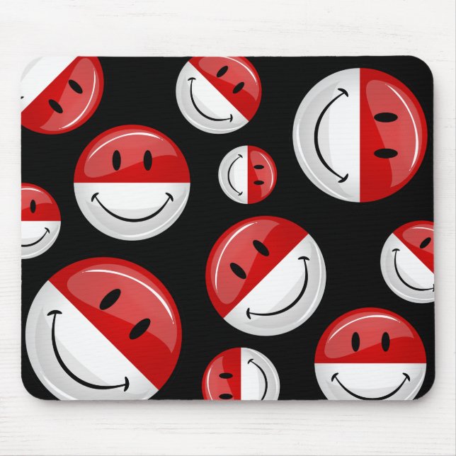 Smiling Monaco Flag Mouse Mat (Front)