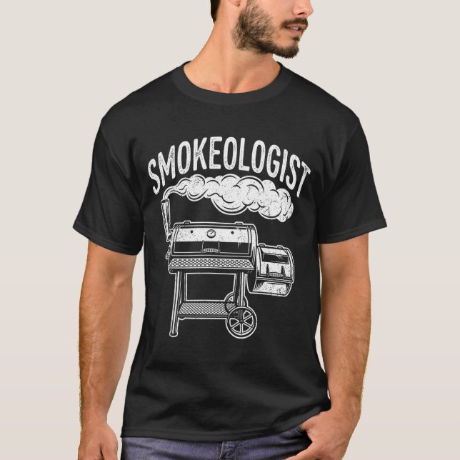 Smokeologist Funny Pitmaster BBQ Dad Smoker T-Shirt (Front)