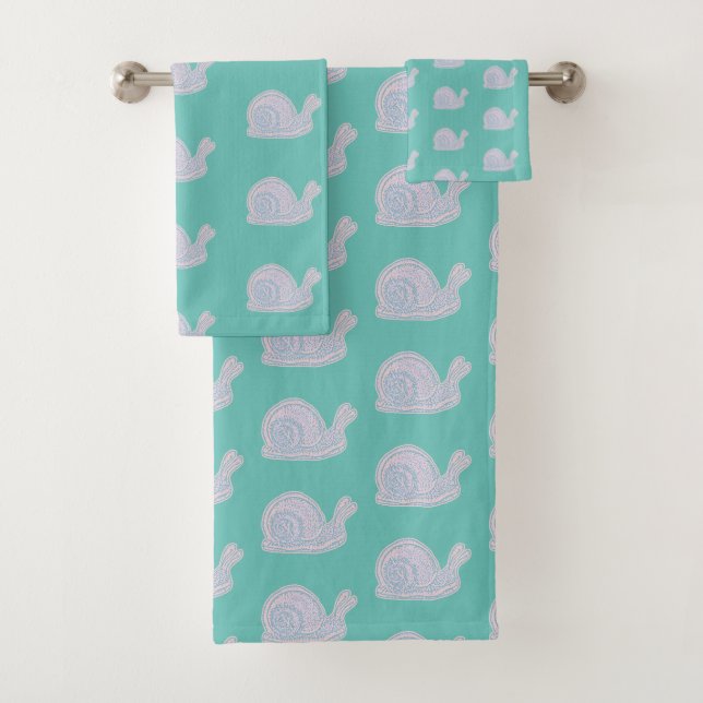 Snail Pastel Green Towel Set (Insitu)
