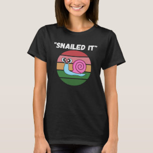 Snailed it 2020 Spirit Animal  Snail Slug Lazy Pun T-Shirt