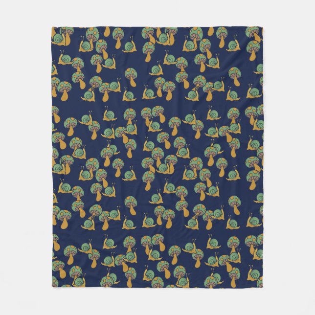 Snails and Mushrooms Retro Snail Mushroom Pattern Fleece Blanket (Front)