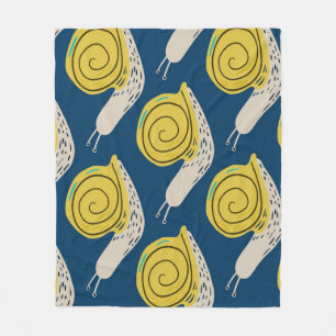 Snails silhouettes: yellow, pink pattern. fleece blanket