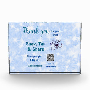 Snap tag share social media q r code glitter blue photo block