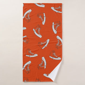 Sneakers seamless pattern on red background bath towel