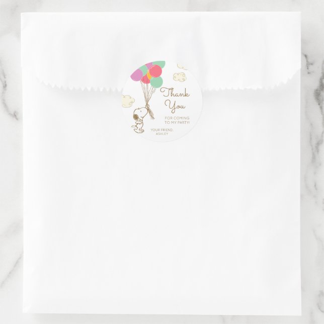 Snoopy and Balloons Birthday Classic Round Sticker (Bag)